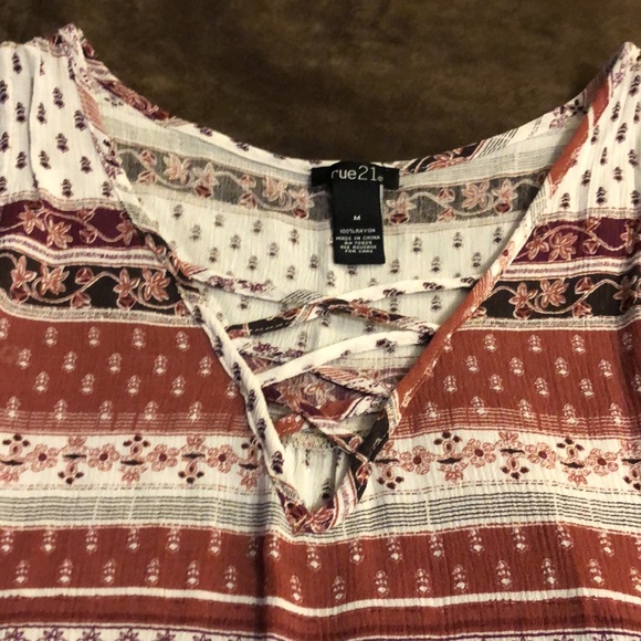 Pink Pattern Top - Picture 2 of 5